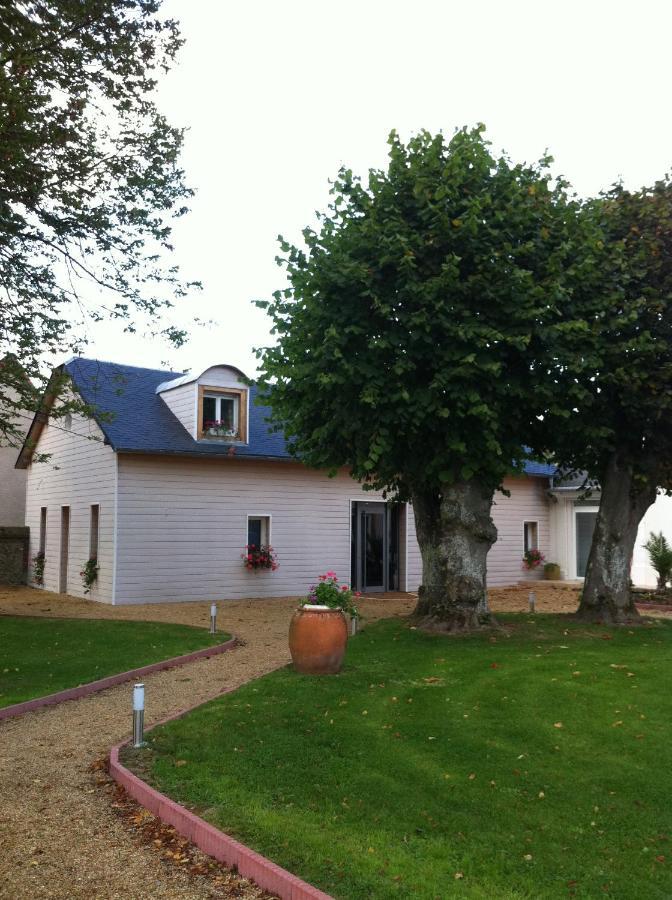 Le Petit Manoir Bed & Breakfast Farceaux Exterior photo